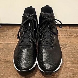 Under Armour Men's Football Cleats sz 13